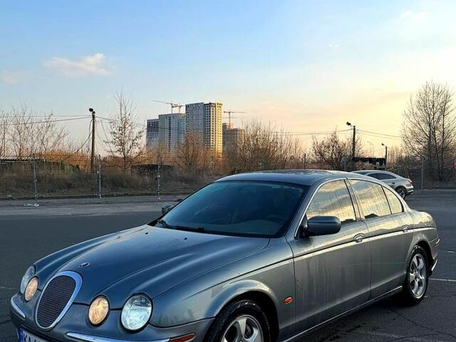 Сірий Ягуар S-Type, об'ємом двигуна 3 л та пробігом 250 тис. км за 3300 $, фото 1 на Automoto.ua