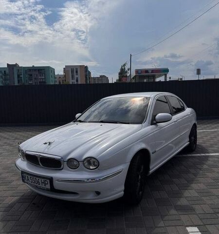 Білий Ягуар Х-Тайп, об'ємом двигуна 2.1 л та пробігом 197 тис. км за 6100 $, фото 1 на Automoto.ua