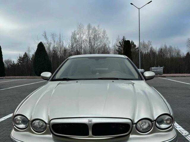 Бежевий Ягуар Х-Тайп, об'ємом двигуна 2.1 л та пробігом 140 тис. км за 5600 $, фото 1 на Automoto.ua