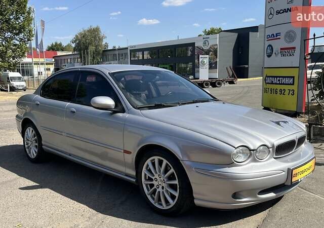 Сірий Ягуар Х-Тайп, об'ємом двигуна 3 л та пробігом 155 тис. км за 4800 $, фото 1 на Automoto.ua