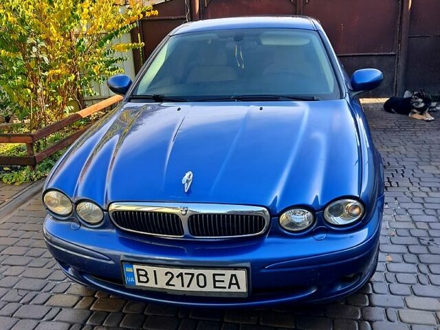 Синий Ягуар Х-Тайп, объемом двигателя 2 л и пробегом 222 тыс. км за 5200 $, фото 1 на Automoto.ua