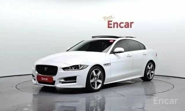 Белый Ягуар XE, объемом двигателя 0 л и пробегом 36 тыс. км за 13000 $, фото 1 на Automoto.ua