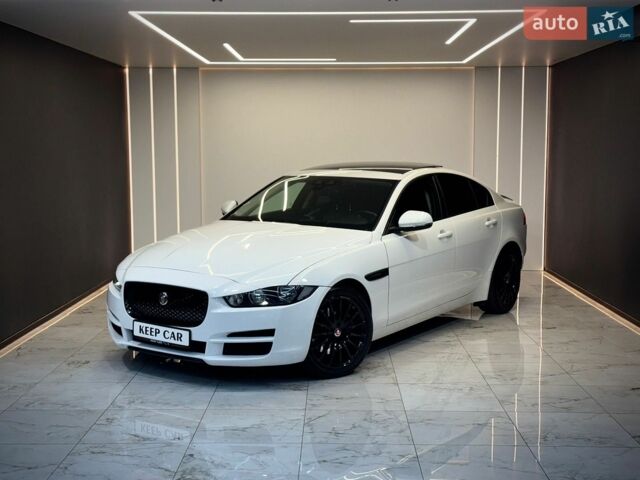 Білий Ягуар XE, об'ємом двигуна 2 л та пробігом 168 тис. км за 11900 $, фото 1 на Automoto.ua