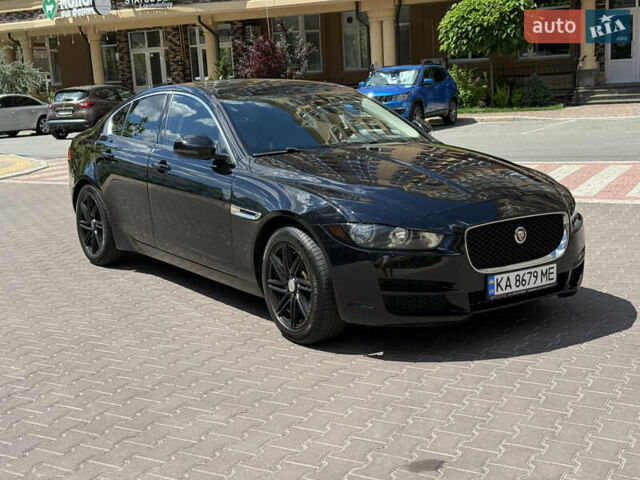 Чорний Ягуар XE, об'ємом двигуна 2 л та пробігом 142 тис. км за 12900 $, фото 1 на Automoto.ua