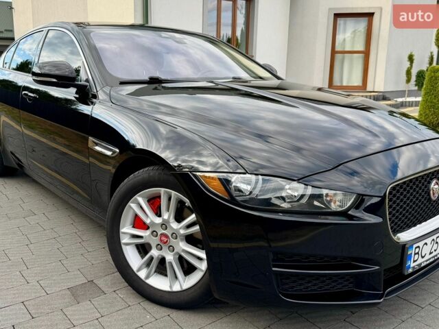 Черный Ягуар XE, объемом двигателя 2 л и пробегом 105 тыс. км за 13500 $, фото 1 на Automoto.ua