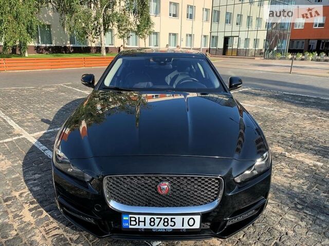 Чорний Ягуар XE, об'ємом двигуна 2 л та пробігом 60 тис. км за 19000 $, фото 1 на Automoto.ua