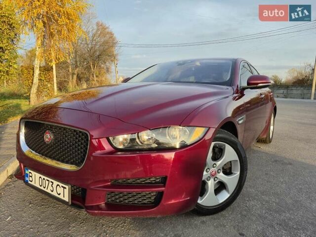 Красный Ягуар XE, объемом двигателя 2 л и пробегом 103 тыс. км за 14999 $, фото 1 на Automoto.ua