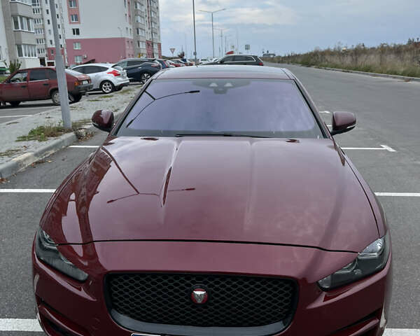 Ягуар XE 2016 у Вінниці на Automoto.ua Червоний Ягуар XE, об'ємом двигуна 2 л та пробігом 164 тис. км за 14000 $, фото 1 на Automoto.ua