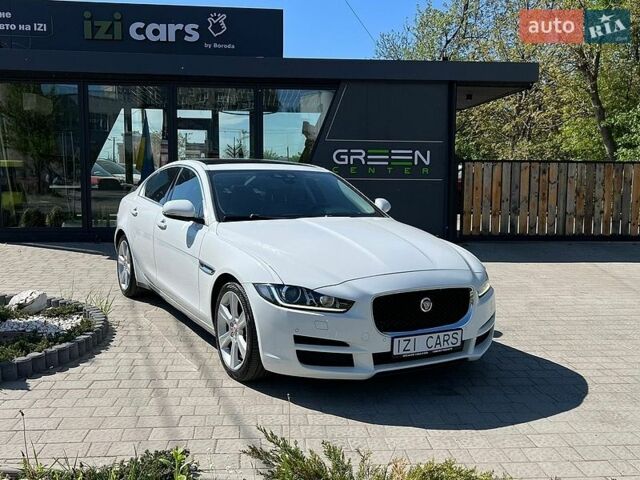 Ягуар XE, объемом двигателя 2 л и пробегом 158 тыс. км за 12800 $, фото 1 на Automoto.ua