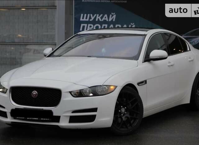 Ягуар XE, объемом двигателя 2 л и пробегом 82 тыс. км за 17000 $, фото 1 на Automoto.ua