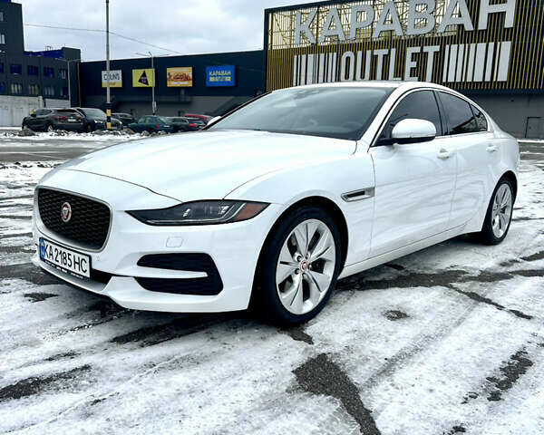 Ягуар XE, об'ємом двигуна 2 л та пробігом 58 тис. км за 21499 $, фото 1 на Automoto.ua