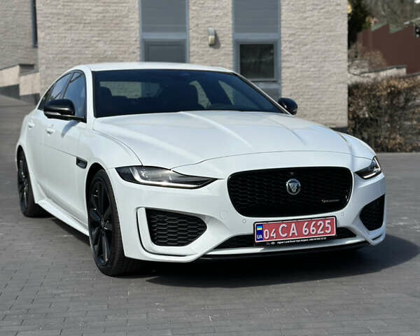 Ягуар XE, объемом двигателя 0 л и пробегом 1 тыс. км за 46499 $, фото 1 на Automoto.ua
