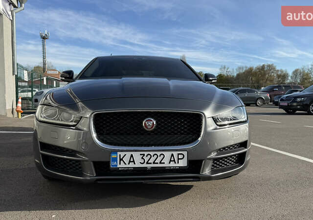 Сірий Ягуар XE, об'ємом двигуна 2 л та пробігом 121 тис. км за 15850 $, фото 1 на Automoto.ua