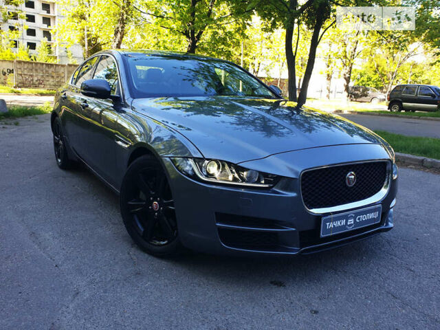 Сірий Ягуар XE, об'ємом двигуна 2 л та пробігом 112 тис. км за 19900 $, фото 1 на Automoto.ua