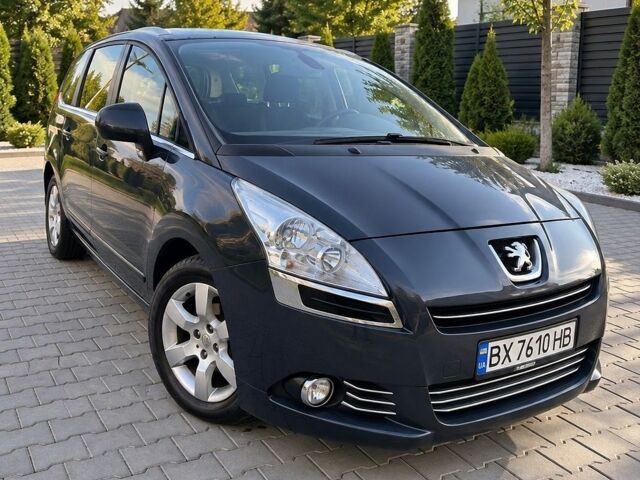 Синий Ягуар XE, объемом двигателя 2 л и пробегом 116 тыс. км за 9990 $, фото 1 на Automoto.ua