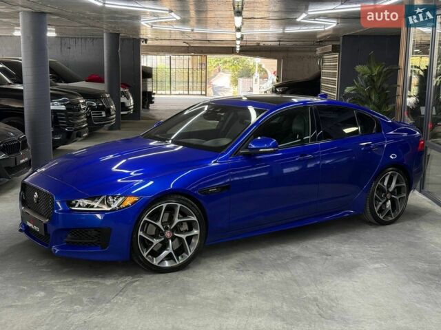 Синій Ягуар XE, об'ємом двигуна 3 л та пробігом 118 тис. км за 18000 $, фото 1 на Automoto.ua