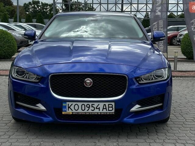 Синий Ягуар XE, объемом двигателя 2 л и пробегом 123 тыс. км за 14500 $, фото 1 на Automoto.ua