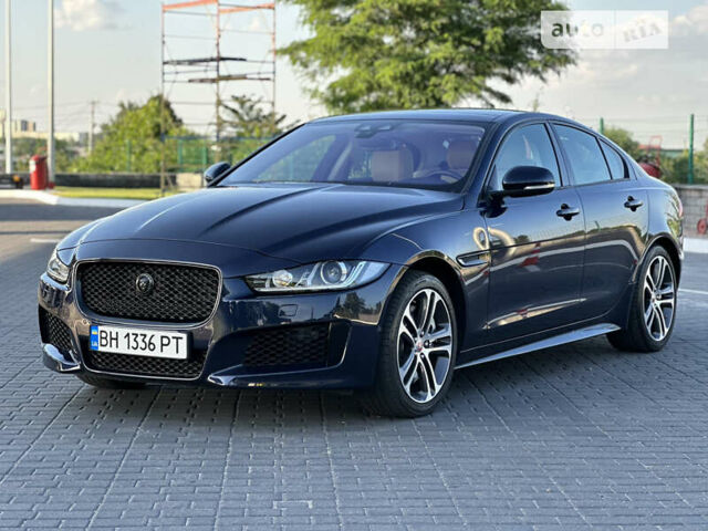 Синій Ягуар XE, об'ємом двигуна 3 л та пробігом 51 тис. км за 21500 $, фото 1 на Automoto.ua