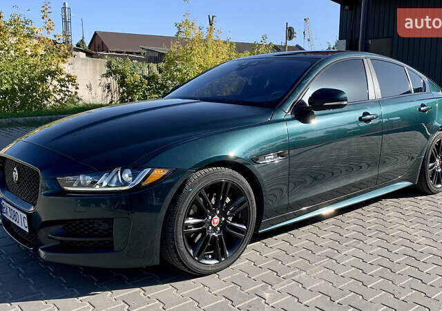 Зелений Ягуар XE, об'ємом двигуна 2 л та пробігом 169 тис. км за 17999 $, фото 1 на Automoto.ua