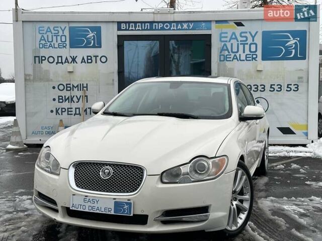 Білий Ягуар ХФ, об'ємом двигуна 3 л та пробігом 293 тис. км за 7990 $, фото 1 на Automoto.ua