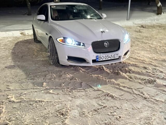 Білий Ягуар ХФ, об'ємом двигуна 2 л та пробігом 228 тис. км за 10416 $, фото 1 на Automoto.ua