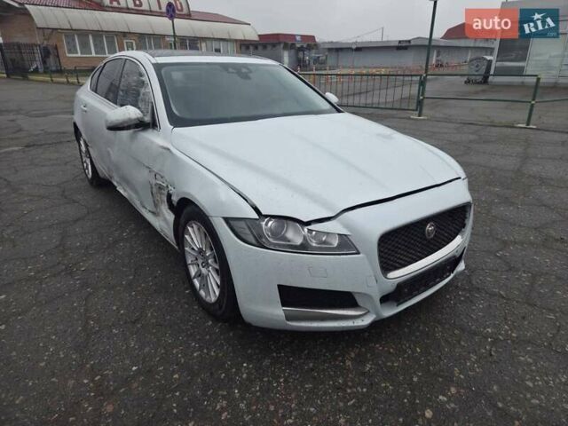 Белый Ягуар ХФ, объемом двигателя 2 л и пробегом 222 тыс. км за 7800 $, фото 1 на Automoto.ua