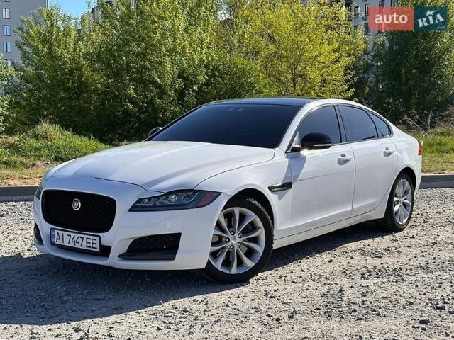 Белый Ягуар ХФ, объемом двигателя 2 л и пробегом 102 тыс. км за 14999 $, фото 1 на Automoto.ua