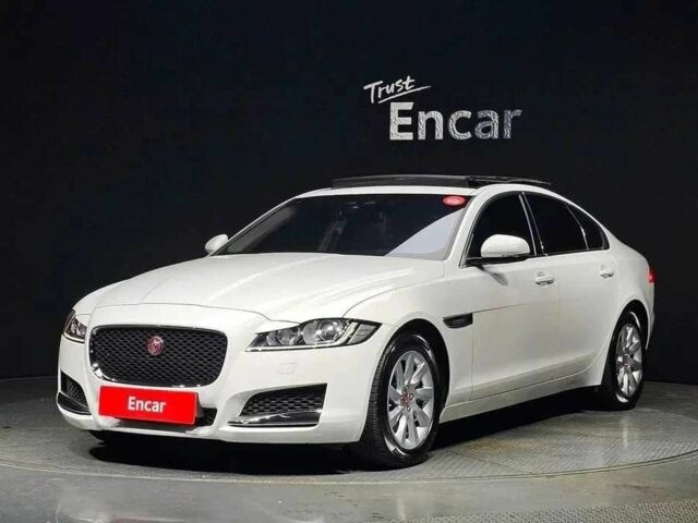 Білий Ягуар ХФ, об'ємом двигуна 0 л та пробігом 32 тис. км за 14000 $, фото 1 на Automoto.ua