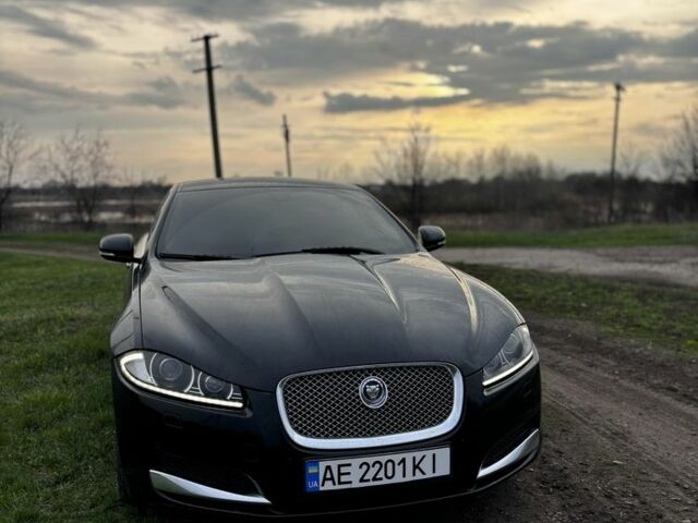 Черный Ягуар ХФ, объемом двигателя 3 л и пробегом 195 тыс. км за 11300 $, фото 1 на Automoto.ua