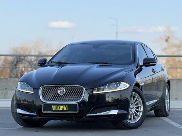 Черный Ягуар ХФ, объемом двигателя 3 л и пробегом 202 тыс. км за 9350 $, фото 1 на Automoto.ua