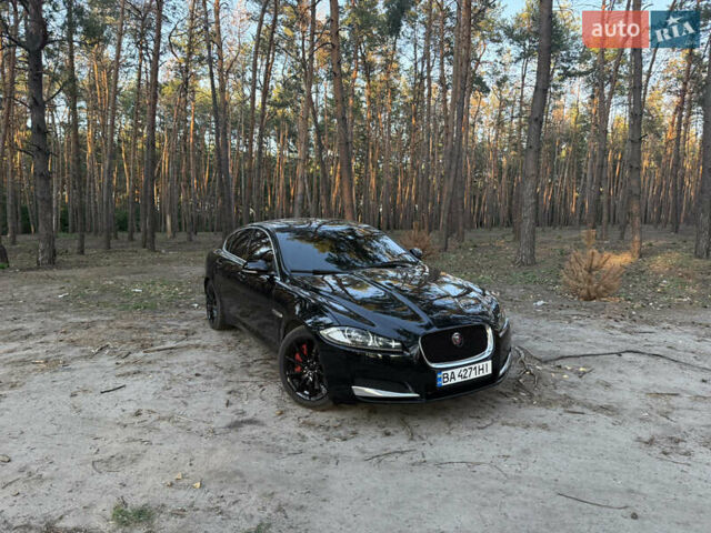 Черный Ягуар ХФ, объемом двигателя 2 л и пробегом 225 тыс. км за 12000 $, фото 1 на Automoto.ua