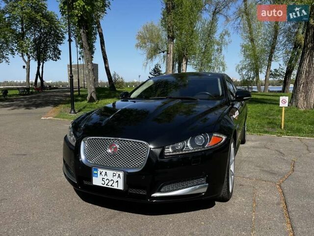 Черный Ягуар ХФ, объемом двигателя 3 л и пробегом 139 тыс. км за 13650 $, фото 1 на Automoto.ua