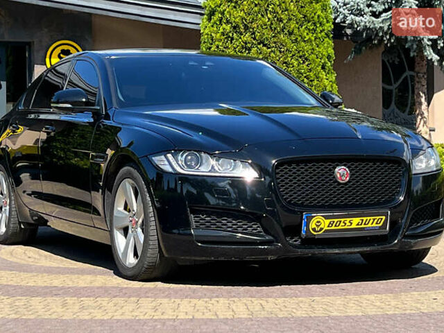 Черный Ягуар ХФ, объемом двигателя 2 л и пробегом 115 тыс. км за 15700 $, фото 1 на Automoto.ua