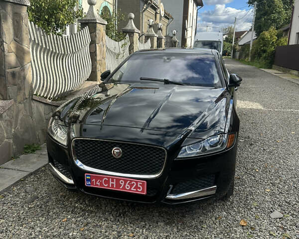 Чорний Ягуар ХФ, об'ємом двигуна 2 л та пробігом 124 тис. км за 19900 $, фото 1 на Automoto.ua