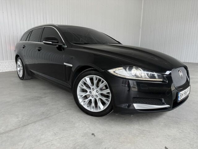 Черный Ягуар ХФ, объемом двигателя 2.2 л и пробегом 280 тыс. км за 12300 $, фото 1 на Automoto.ua