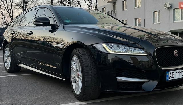 Чорний Ягуар ХФ, об'ємом двигуна 2 л та пробігом 93 тис. км за 24999 $, фото 1 на Automoto.ua