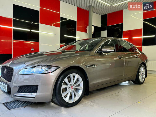 Ягуар ХФ 2016 в Одессе на Automoto.ua Коричневый Ягуар ХФ, объемом двигателя 2 л и пробегом 53 тыс. км за 17000 $, фото 1 на Automoto.ua