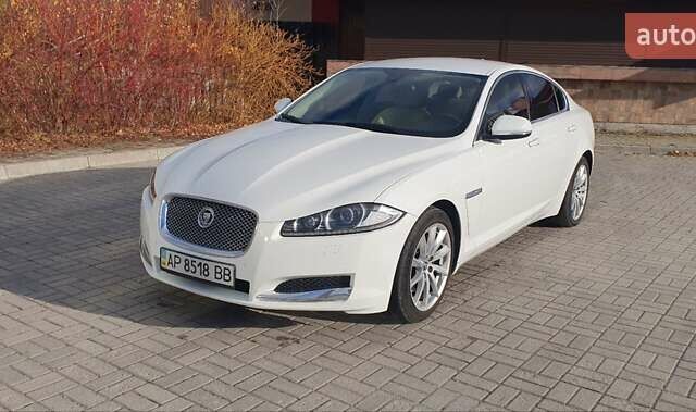 Ягуар ХФ, объемом двигателя 2 л и пробегом 193 тыс. км за 13500 $, фото 1 на Automoto.ua