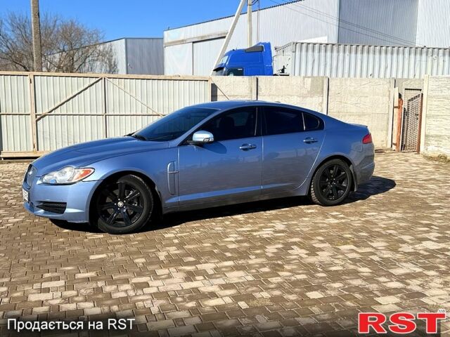 Серый Ягуар ХФ, объемом двигателя 3 л и пробегом 153 тыс. км за 12500 $, фото 1 на Automoto.ua