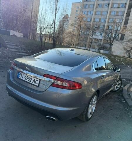 Серый Ягуар ХФ, объемом двигателя 2.72 л и пробегом 247 тыс. км за 6500 $, фото 1 на Automoto.ua