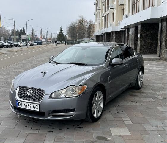 Сірий Ягуар ХФ, об'ємом двигуна 2.7 л та пробігом 230 тис. км за 8300 $, фото 1 на Automoto.ua