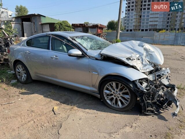 Сірий Ягуар ХФ, об'ємом двигуна 2.97 л та пробігом 123 тис. км за 4800 $, фото 1 на Automoto.ua