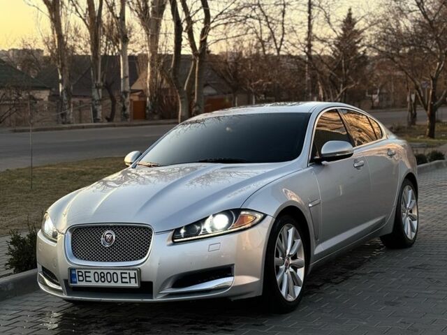 Серый Ягуар ХФ, объемом двигателя 3 л и пробегом 190 тыс. км за 13500 $, фото 1 на Automoto.ua