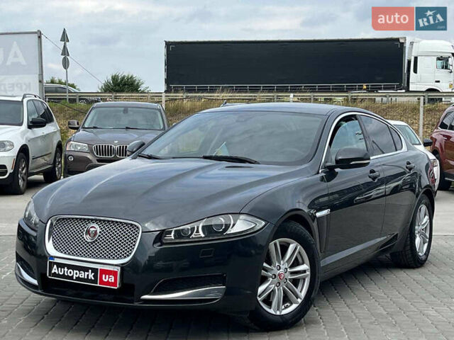 Серый Ягуар ХФ, объемом двигателя 2.2 л и пробегом 218 тыс. км за 13640 $, фото 1 на Automoto.ua
