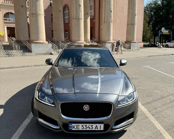 Серый Ягуар ХФ, объемом двигателя 2 л и пробегом 133 тыс. км за 20999 $, фото 1 на Automoto.ua