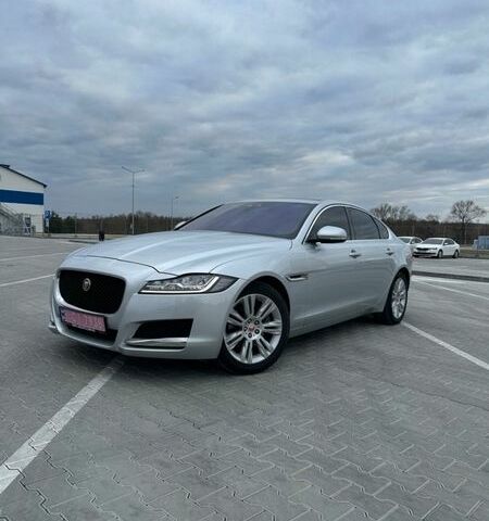 Серый Ягуар ХФ, объемом двигателя 2 л и пробегом 117 тыс. км за 19900 $, фото 1 на Automoto.ua