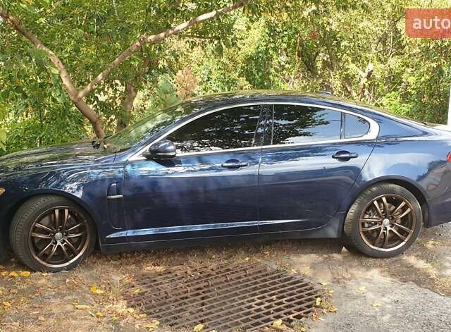 Синій Ягуар ХФ, об'ємом двигуна 3 л та пробігом 234 тис. км за 13200 $, фото 1 на Automoto.ua