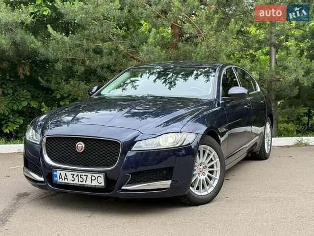 Синій Ягуар ХФ, об'ємом двигуна 2 л та пробігом 126 тис. км за 15700 $, фото 1 на Automoto.ua