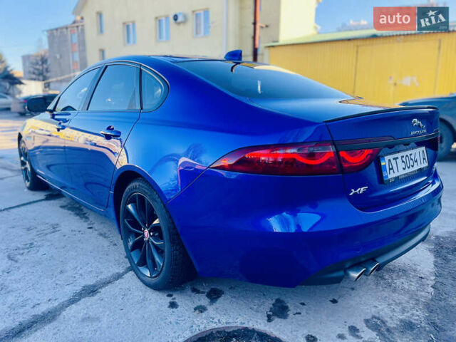 Синій Ягуар ХФ, об'ємом двигуна 2 л та пробігом 202 тис. км за 19999 $, фото 1 на Automoto.ua