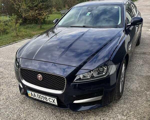 Ягуар ХФ 2017 в Львове на Automoto.ua Синий Ягуар ХФ, объемом двигателя 2 л и пробегом 205 тыс. км за 16000 $, фото 1 на Automoto.ua